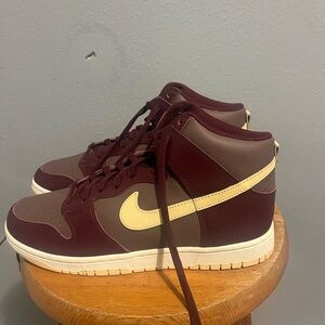 Nike Dunk High Plum Eclipse ladies size 12 fits men size 10.5
